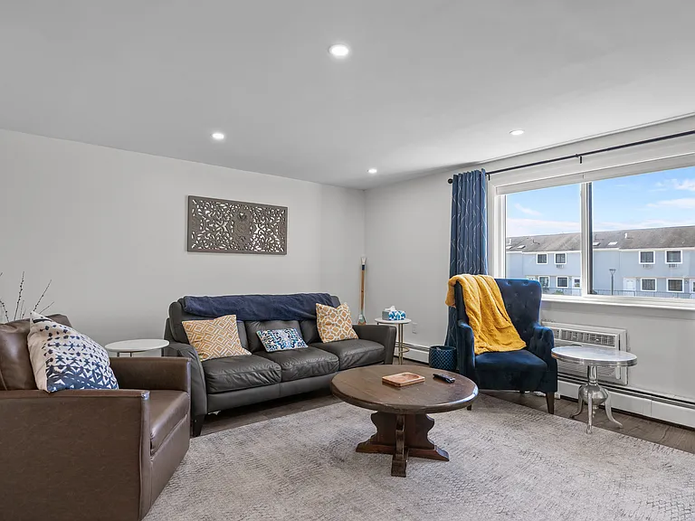 66 Girard Ave #324 — Photo 7