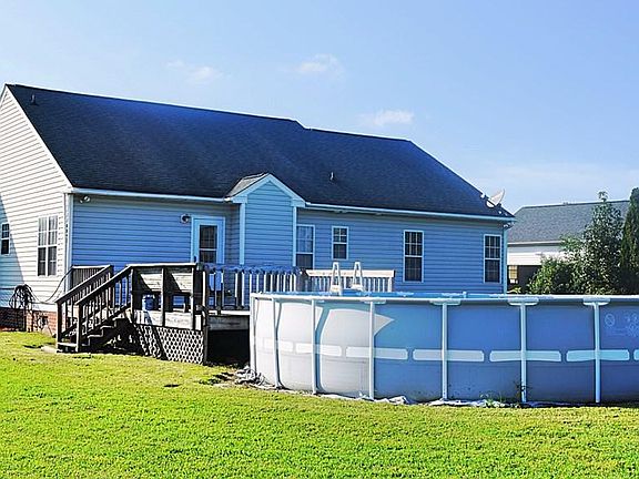 3rd image of 202 Wesley Dr