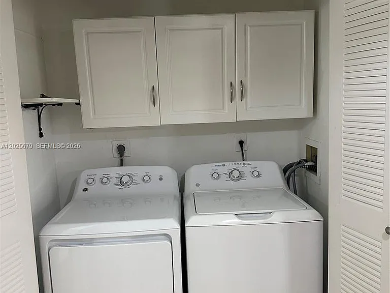 20301 NW 34th Ave — Photo 15