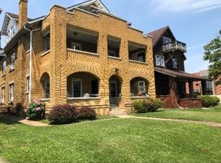 2582 3rd Ave, Huntington, WV 25703