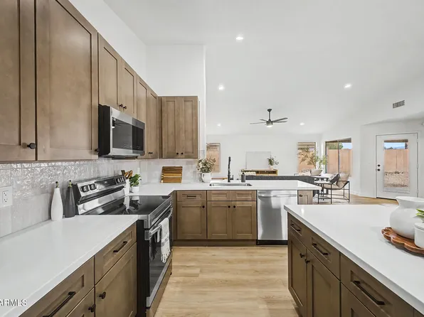 615 S 111TH Place, Mesa, AZ 85208