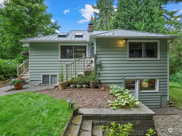 12031 Dave Road, Redmond, WA 98052