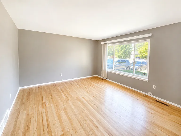 31846 Regal Dr — Photo 17