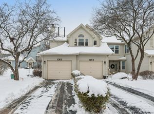 1262 Rhodes Ln, Naperville, IL 60540