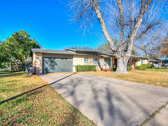 4th image of 2706 Jann Dr