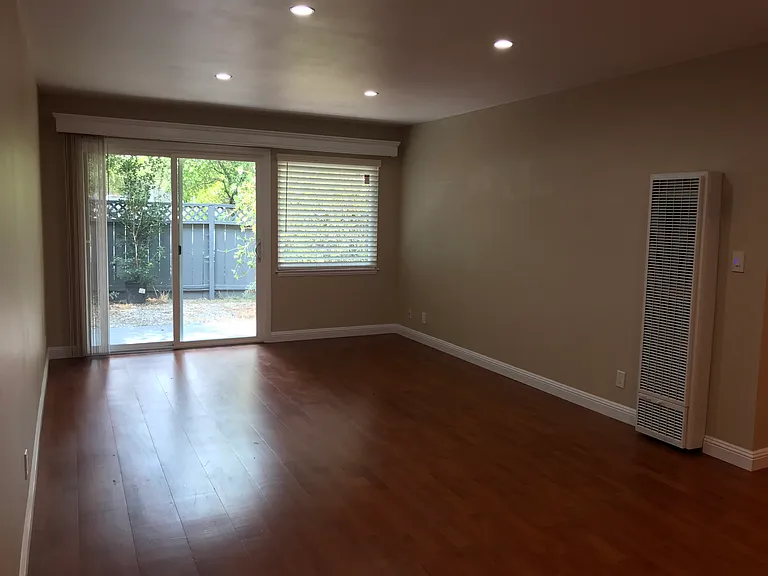 1210 Alameda De Las Pulgas #2 — Photo 10