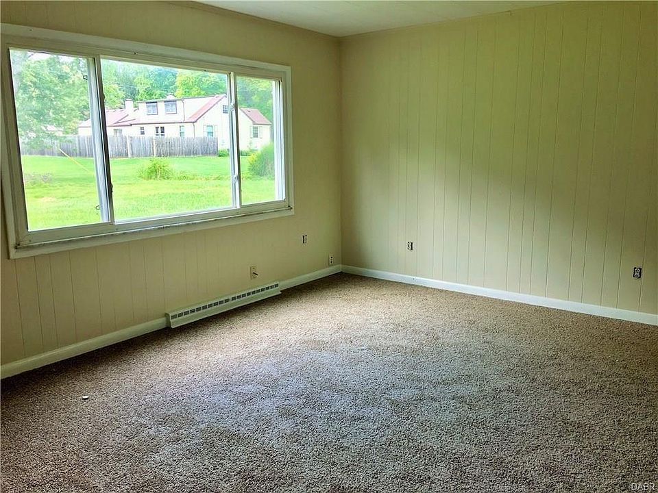 2nd image of 7991 Allison Ave