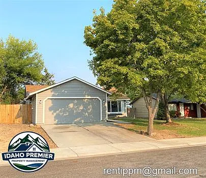 512 S Kearney Pl — Photo 3