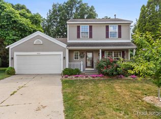 5429 Brittany Dr SE, Kentwood, MI 49548
