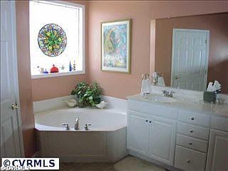 5th image of 3015 E Martins Grant Cir