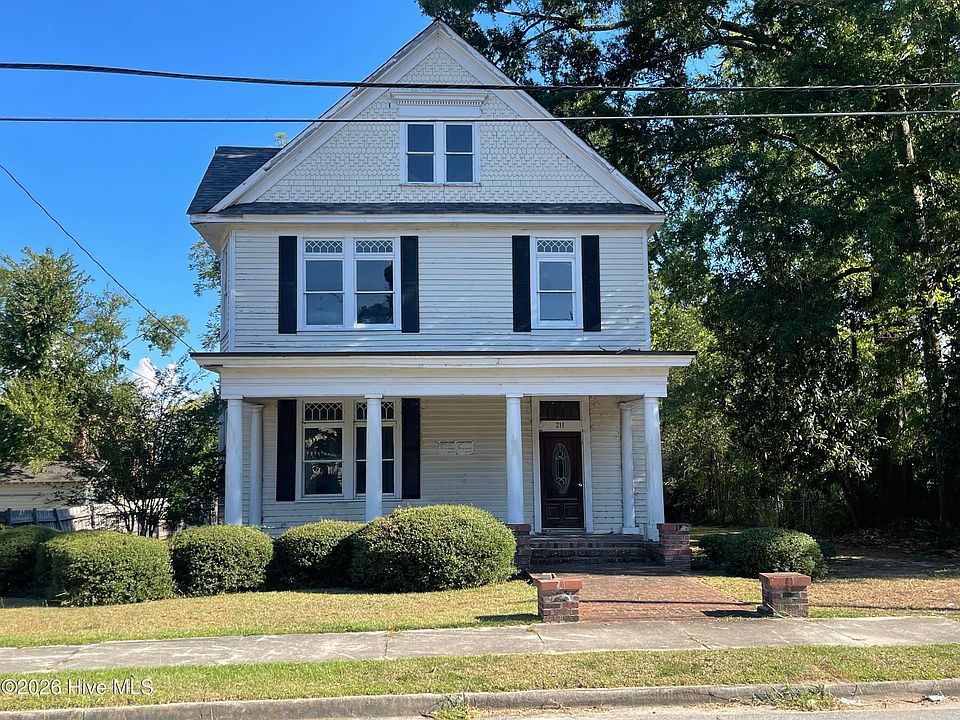 1st image of 211 White Oak Street