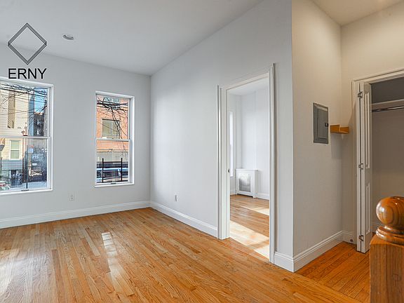 4th image of 212 Freeman St #1A