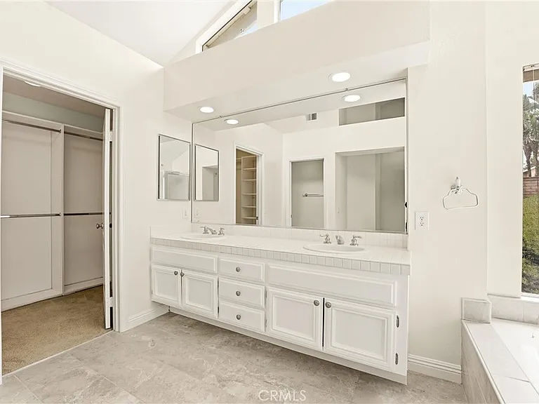 1621 San Almada Rd — Photo 31