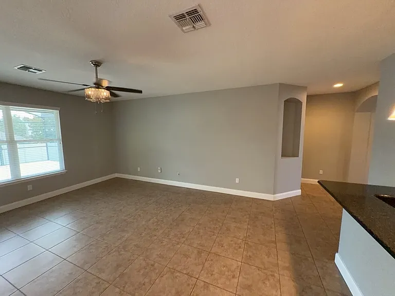 16007 Ollivett St — Photo 8