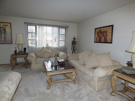 4th image of 6531 S Oak Knoll Dr