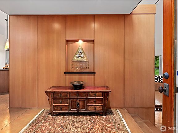 4th image of 10623 NE 155th Place