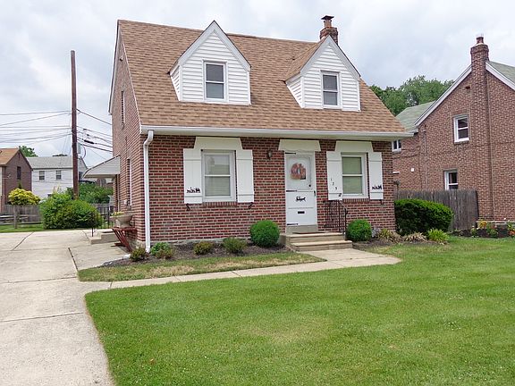 Front Yard & Driveway