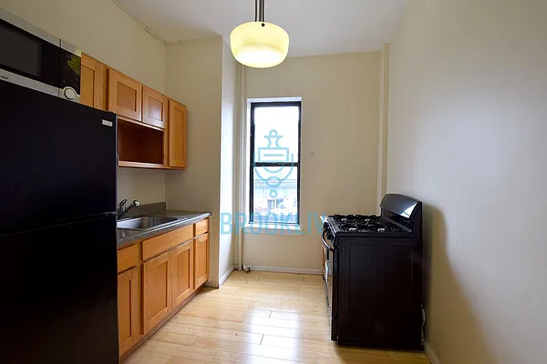 Rented by null | media 12