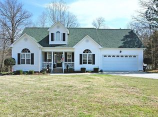 318 Jamison Dr, Raleigh, NC 27610