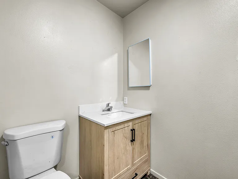 5243 Huntington Dr N #5 — Photo 17