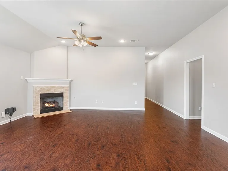 4161 Shallow Creek Loop — Photo 9
