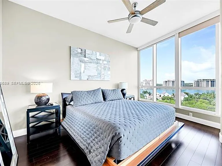 100 S Pointe Dr #801 — Photo 7