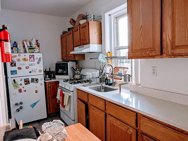 9 Fuller St #3 — Photo 7