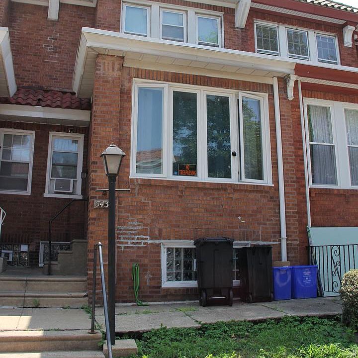 1st image of 5439 Oakland St