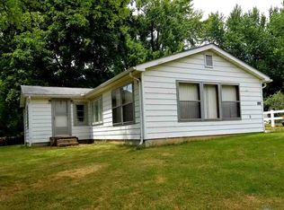 8581 S Valentine Rd, Claypool, IN 46510