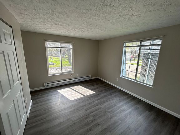 3rd image of 305 & 325 Bellbrook Ave #305-4