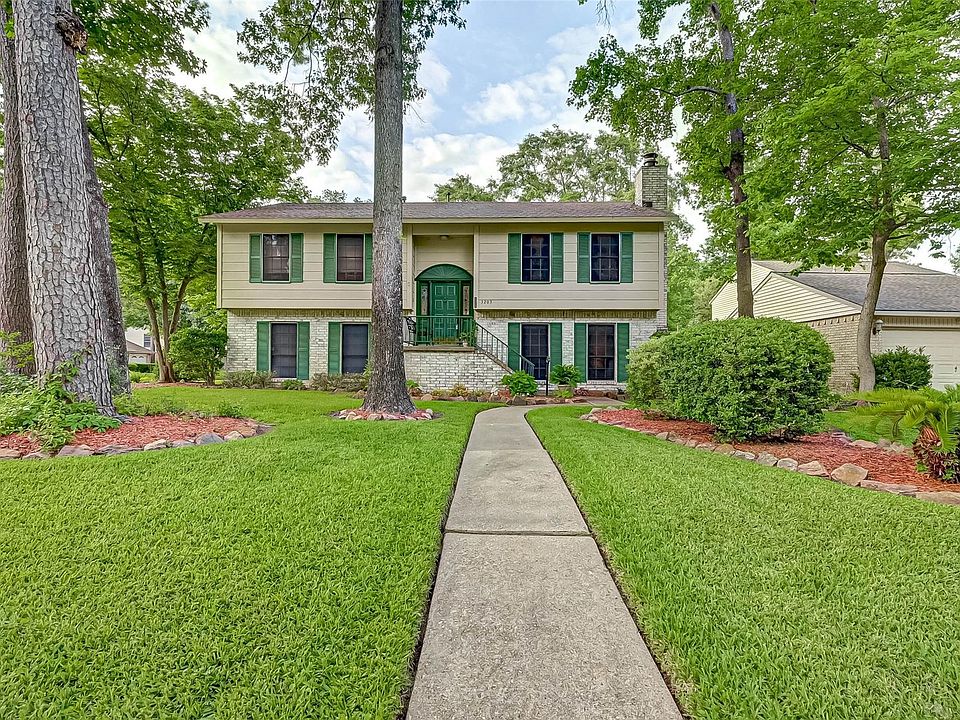 1st image of 3203 Village Park Dr