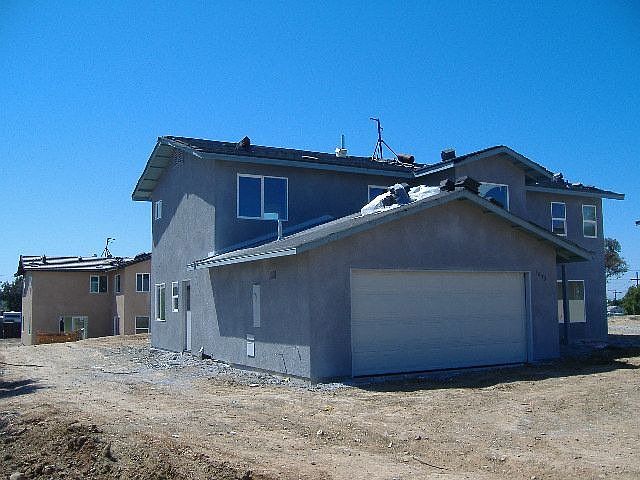 Front/left view