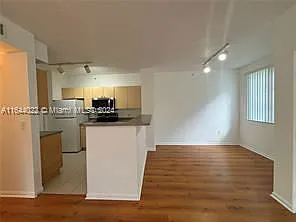1 bed, 1.0 bath, $1,790 — Photo 4