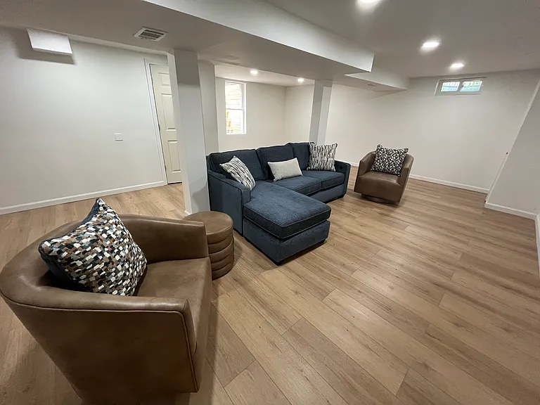 101 Longfellow Dr — Photo 11