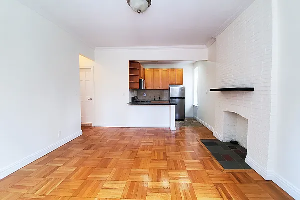 Rented by Warburg | media 2