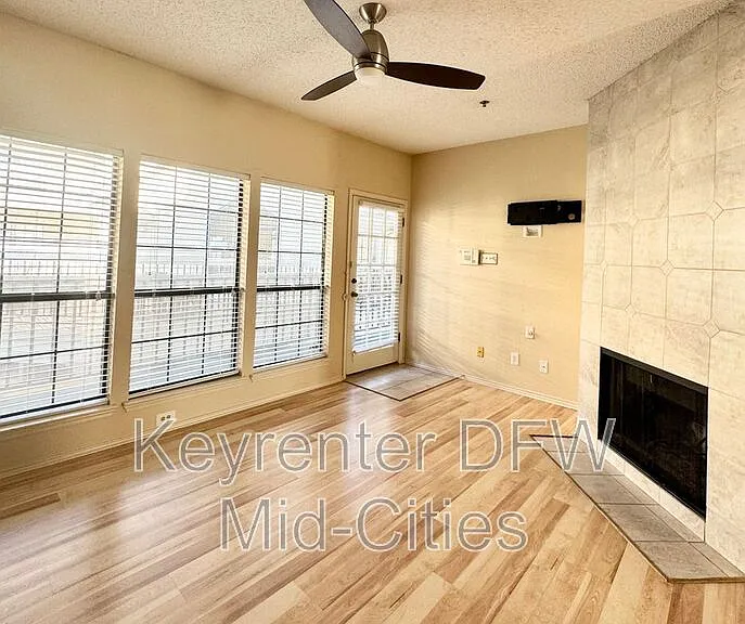 4800 W Lovers Ln #405 — Photo 4