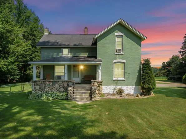 5987 S Ainger Rd, Olivet, MI 49076