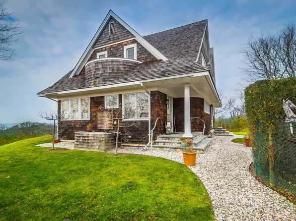 https://photos.zillowstatic.com/fp/d085e11b6c51a128e1a9dd37d79c1994-p_e.webp