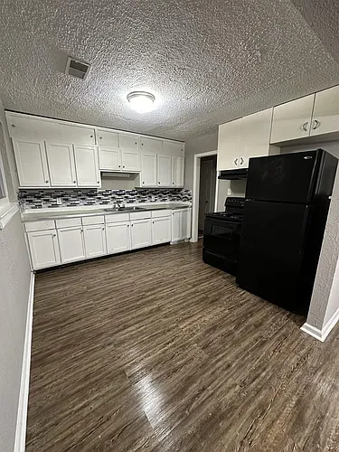 2105 Rawlings St Photo 1