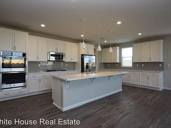 3rd image of 10225 Charles Morris Way