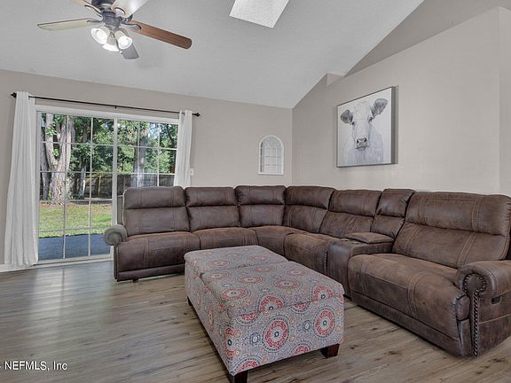 4th image of 10959 NAPLES Court N