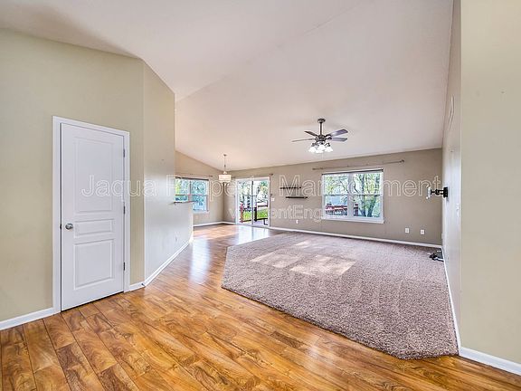 5th image of 7325 Salerno Cir