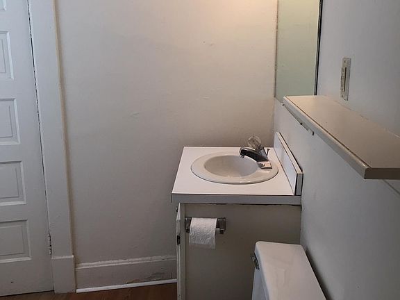 3rd image of 201 Woodland Ave #250