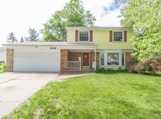 2216 Tulane Dr, Lansing, MI 48912