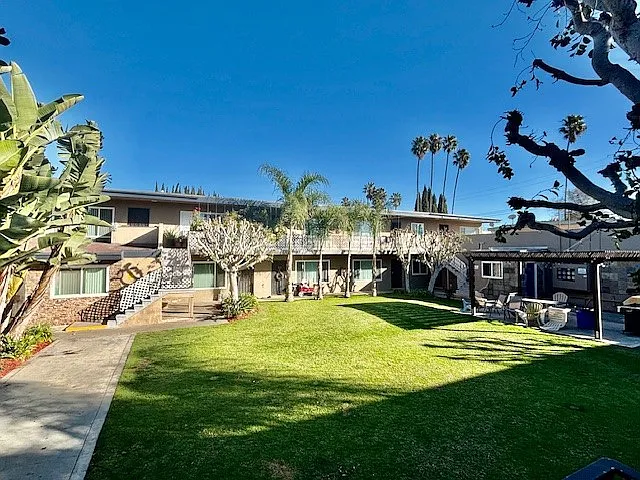 1 bed, $1,895 — Photo 3