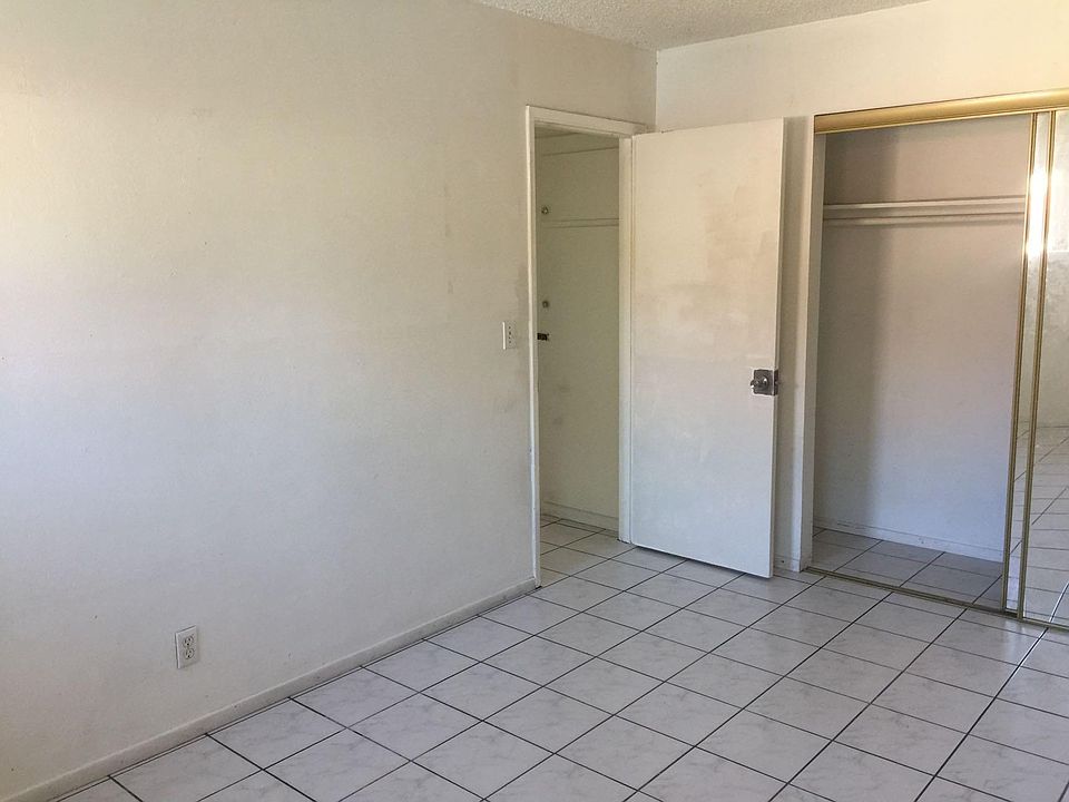 1st image of 2418 1/2 Jackson Ave #2418-1/2
