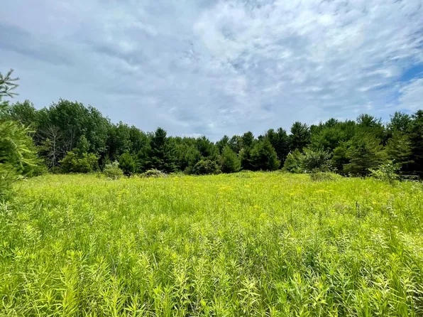 Overlook Ter, Sturgeon Bay, WI 54235