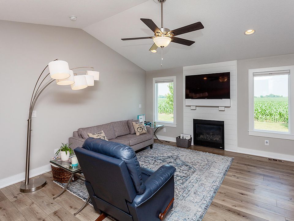 604 Prairie View Dr, Huxley, IA 50124 Zillow