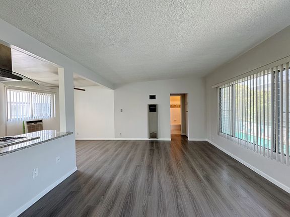 5th image of 1030 W Huntington Dr #99e961519