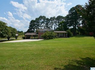 1400 Moss Chapel Rd NW, Hartselle, AL 35640